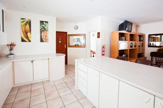 Annette 4* Plattekloof